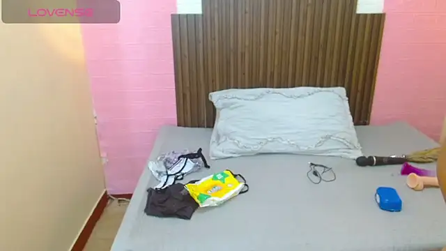 Angelica Blue online show from September 28, 2025, 4:34 pm