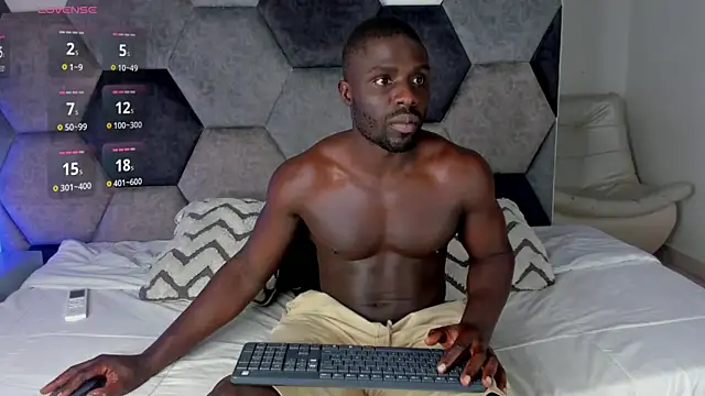 Latrellx7 online show from April 2, 2026, 3:59 am