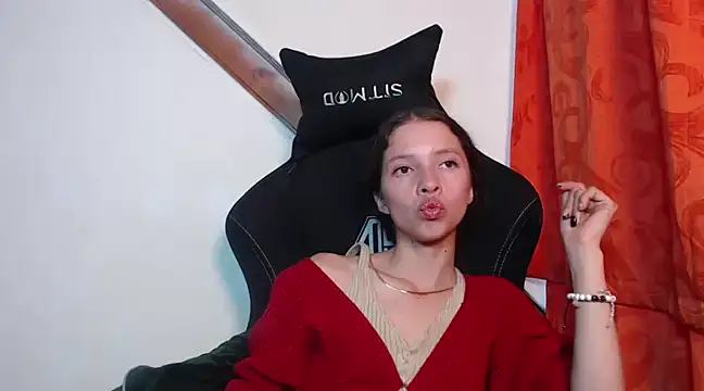 sweetdam12 online show from February 6, 2025, 8:02 pm