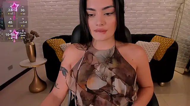 GiaFerrara online show from November 19, 2025, 7:25 pm