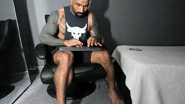 Brock hurn1 online show from December 23, 2025, 1:14 am