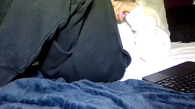 Snapshot of addicktedGT chatting on February 19, 2025, 7:16 pm addicktedGT online show from February 19, 2025, 7:16 pm