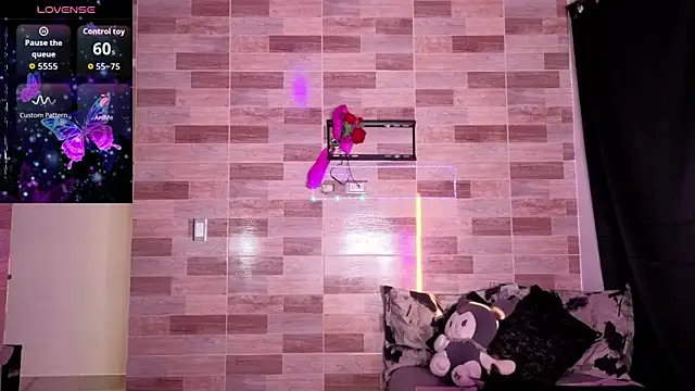 Snapshot of Dolcee_zoe chatting on December 20, 2025, 9:11 pm Dolcee zoe online show from December 20, 2025, 9:11 pm