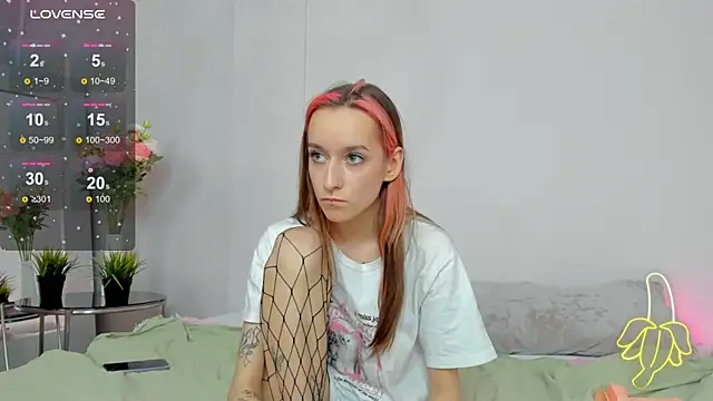 Snapshot of Doris_Scott chatting on February 8, 2025, 2:27 pm Doris Scott online show from February 8, 2025, 2:27 pm