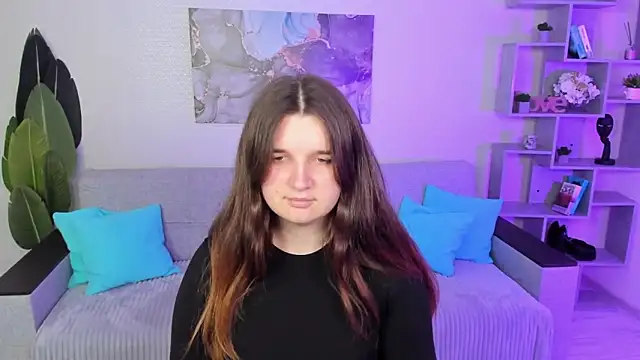 BonneyLove online show from September 12, 2025, 9:04 pm