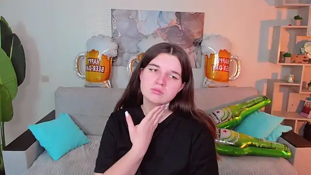 BonneyLove online show from October 5, 2025, 9:34 pm