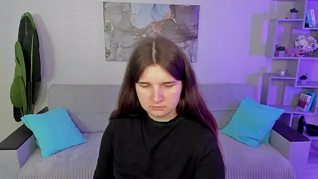 BonneyLove online show from October 13, 2025, 9:37 pm