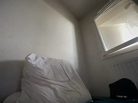 Snapshot of Rebeu313 chatting on November 15, 2025, 2:13 pm Rebeu313 online show from November 15, 2025, 2:13 pm