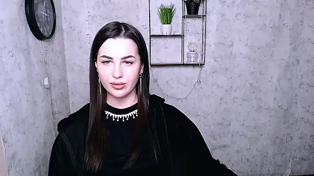 Snapshot of DivaKaily_ chatting on December 2, 2024, 8:33 pm DivaKaily  online show from December 2, 2024, 8:33 pm