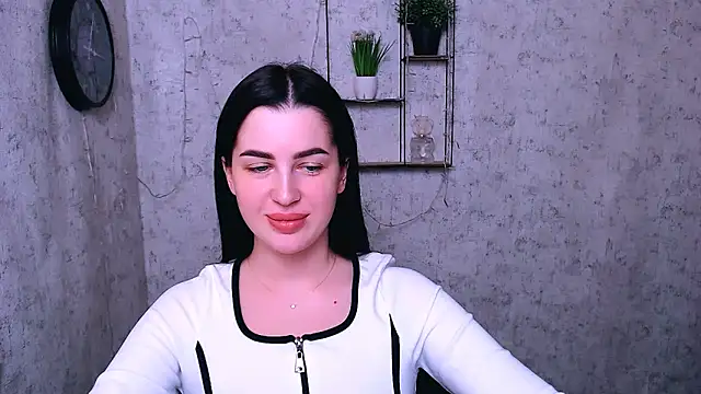 Snapshot of DivaKaily_ chatting on February 6, 2025, 9:32 am DivaKaily  online show from February 6, 2025, 9:32 am