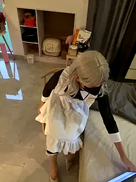 AwakeSubtitle online show from September 27, 2025, 9:58 am