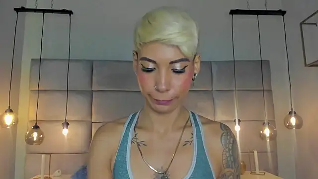 Snapshot of MiaMorgan_ chatting on January 3, 2025, 3:12 pm MiaMorgan online show from January 3, 2025, 3:12 pm