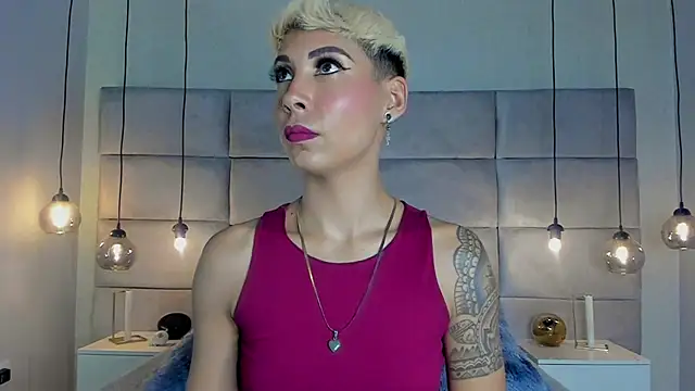 Snapshot of MiaMorgan_ chatting on January 17, 2025, 4:04 pm MiaMorgan online show from January 17, 2025, 4:04 pm