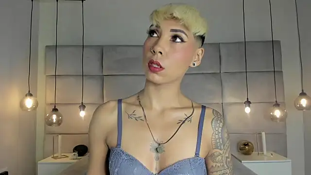 Snapshot of MiaMorgan_ chatting on January 19, 2025, 12:50 pm MiaMorgan online show from January 19, 2025, 12:50 pm