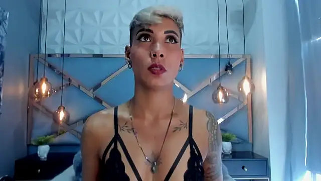 Snapshot of MiaMorgan_ chatting on March 3, 2025, 7:49 pm MiaMorgan online show from March 3, 2025, 7:49 pm