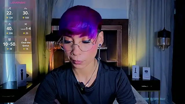 Snapshot of MiaMorgan_ chatting on September 10, 2025, 1:44 pm MiaMorgan online show from September 10, 2025, 1:44 pm