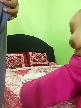 Snapshot of Taniya07 chatting on January 21, 2025, 5:49 am Taniya07 online show from January 21, 2025, 5:49 am