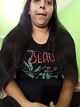 Snapshot of Taniya07 chatting on January 26, 2025, 5:34 am Taniya07 online show from January 26, 2025, 5:34 am