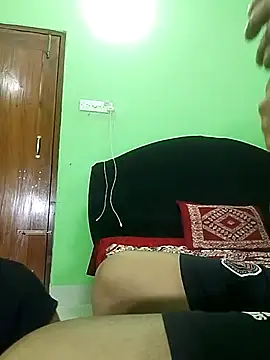 Snapshot of Taniya07 chatting on February 23, 2025, 6:39 am Taniya07 online show from February 23, 2025, 6:39 am