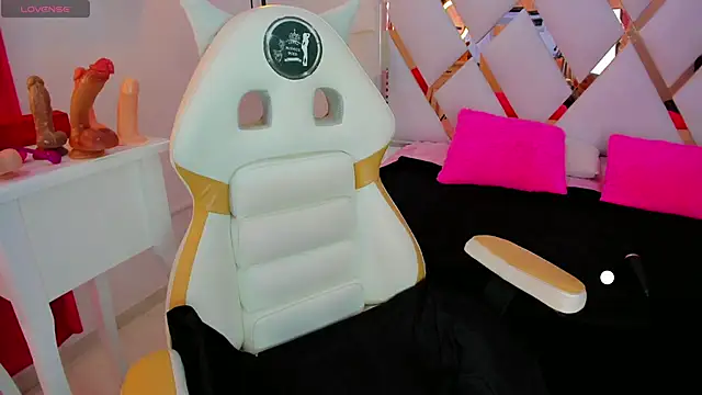 Snapshot of samy__milf chatting on September 26, 2025, 6:45 pm samy milf online show from September 26, 2025, 6:45 pm