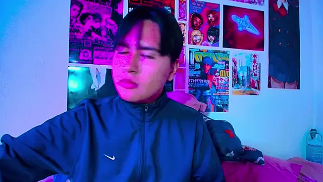 Snapshot of shinji-18 chatting on February 21, 2025, 12:27 am shinji-18 online show from February 21, 2025, 12:27 am