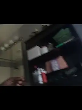 Snapshot of DevinToore chatting on February 6, 2026, 5:27 pm DevinToore online show from February 6, 2026, 5:27 pm