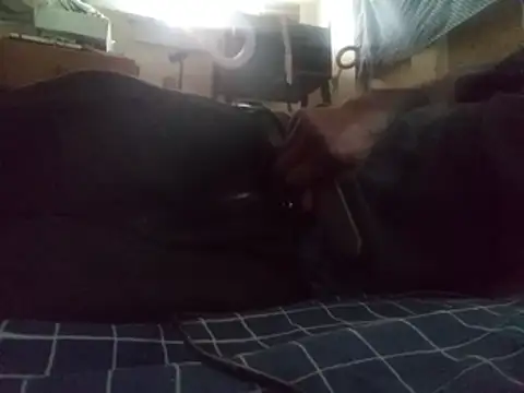 Snapshot of DevinToore chatting on March 1, 2026, 7:05 pm DevinToore online show from March 1, 2026, 7:05 pm