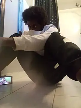 DevinToore online show from April 16, 2026, 11:29 pm