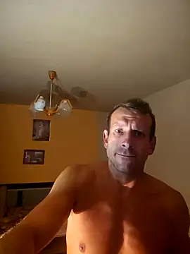 Snapshot of DonCristian chatting on September 28, 2025, 2:55 pm DonCristian online show from September 28, 2025, 2:55 pm