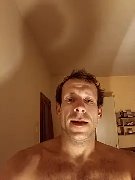 Snapshot of DonCristian chatting on November 10, 2025, 10:31 pm DonCristian online show from November 10, 2025, 10:31 pm