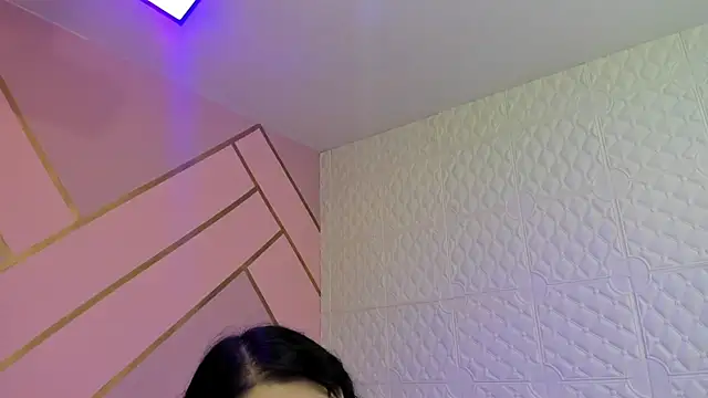 Violetaa diazz online show from November 30, 2025, 4:05 am