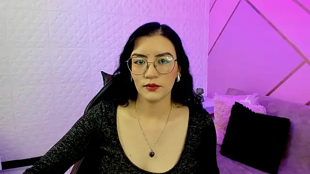 Violetaa diazz online show from March 5, 2026, 9:22 pm