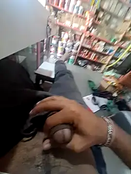 Snapshot of dickerdaddy25 chatting on January 19, 2025, 8:07 am dickerdaddy25 online show from January 19, 2025, 8:07 am