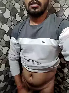 Snapshot of Jayesh_Love chatting on January 1, 2025, 11:49 am Jayesh Love online show from January 1, 2025, 11:49 am