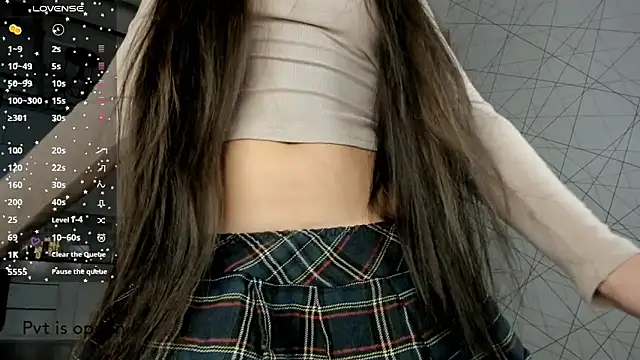 sailorrmoon online show from November 6, 2025, 3:29 am