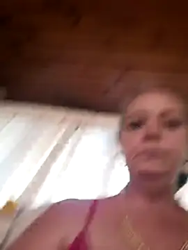 Kimmyb777 online show from June 18, 2026, 11:14 am