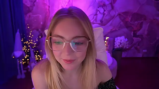 Snapshot of EmilySunshineS chatting on January 16, 2025, 8:57 pm EmilySunshineS online show from January 16, 2025, 8:57 pm