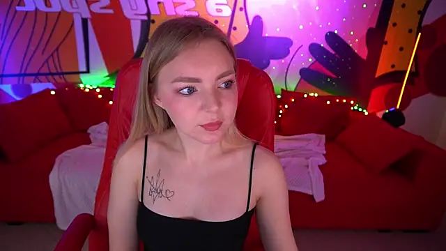 Snapshot of EmilySunshineS chatting on January 29, 2025, 9:50 pm EmilySunshineS online show from January 29, 2025, 9:50 pm