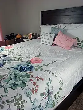 Snapshot of FragrantWind5 chatting on October 17, 2025, 3:58 pm FragrantWind5 online show from October 17, 2025, 3:58 pm