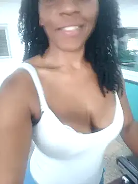 Snapshot of Luhma_hot chatting on May 9, 2026, 1:05 pm Luhma hot online show from May 9, 2026, 1:05 pm