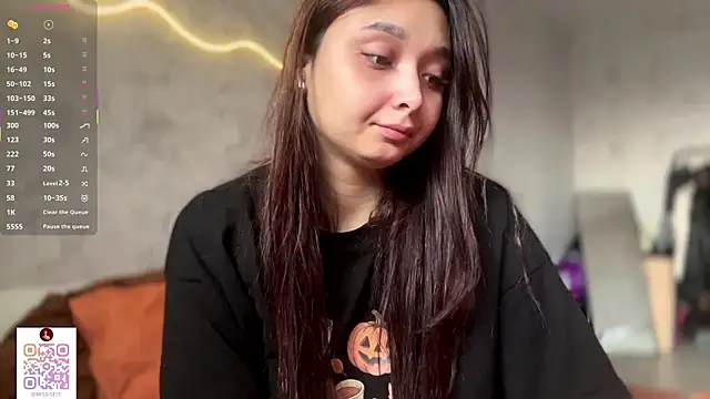 Snapshot of UdeleBarns chatting on October 24, 2025, 6:32 am UdeleBarns online show from October 24, 2025, 6:32 am