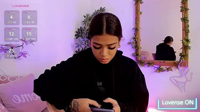 GiaFu online show from September 28, 2025, 11:59 am