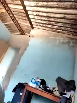 putoso031 online show from December 17, 2024, 4:32 pm