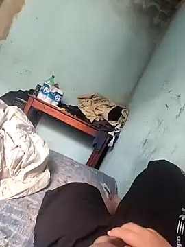 putoso031 online show from December 19, 2024, 2:02 pm