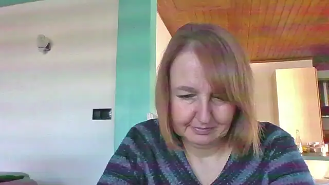 Sandcoq online show from November 5, 2025, 10:04 am