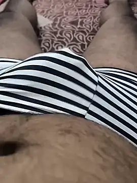 rana9639 1 online show from October 14, 2025, 1:01 pm