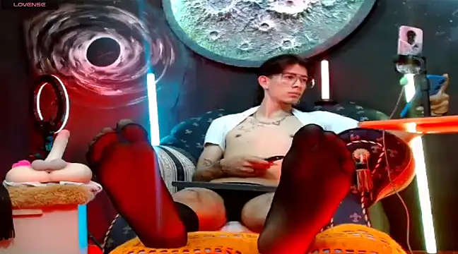 Yedrix online show from February 9, 2025, 2:28 am