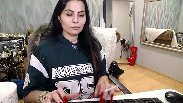 Sara Poison online show from March 31, 2026, 2:46 am