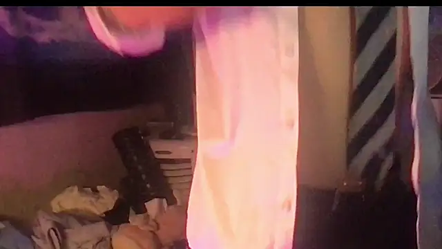 Snapshot of ex199212 chatting on March 2, 2025, 5:25 pm ex199212 online show from March 2, 2025, 5:25 pm