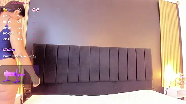 sweetsofia18 online show from September 20, 2025, 11:00 am